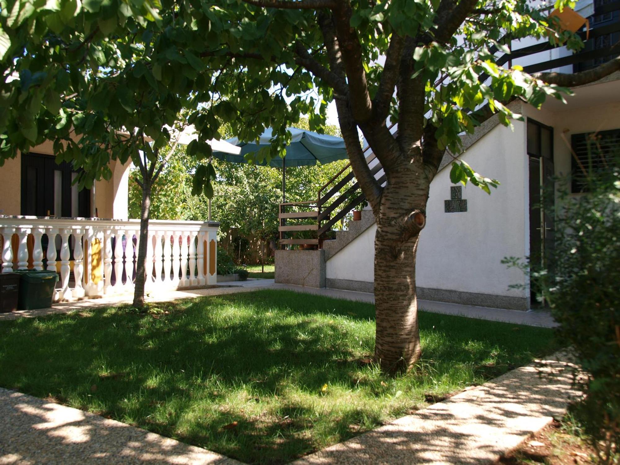 Apartments Nevenka Krk Town Quarto foto